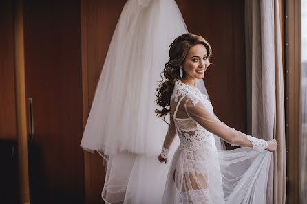 Wedding photographer Slava Novikov (slavno). Photo of 24 October 2018