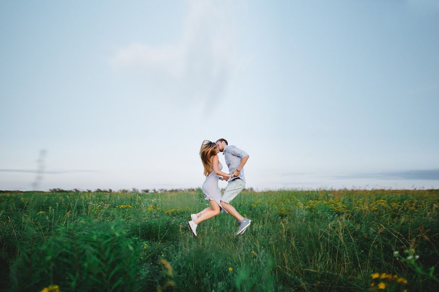 結婚式の写真家Aleksandra Veselova (veslove)。2017 10月9日の写真