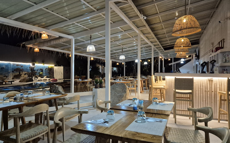 Blue Turtle Bar and Restaurant