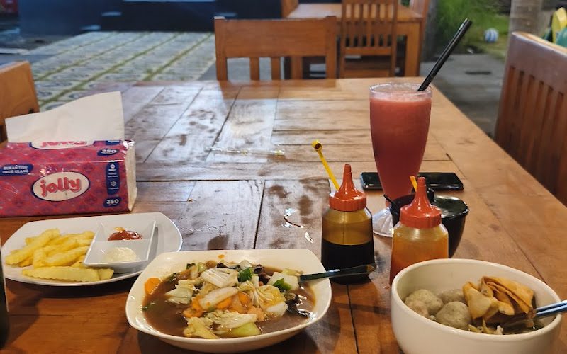 Lucky angel cafe & resto