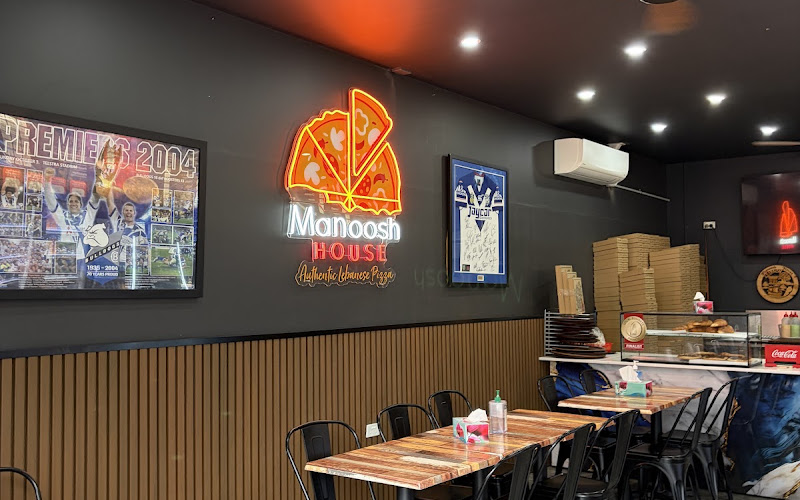 Manoosh House Mount Pritchard