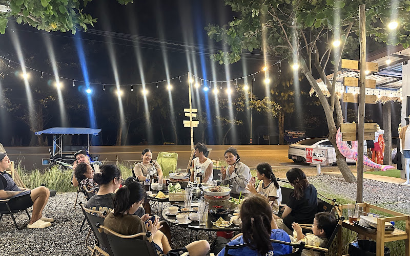 เฮียเปียวอร่อยริมเล แหลมแม่พิมพ์ อาหาร&หมูกระทะ