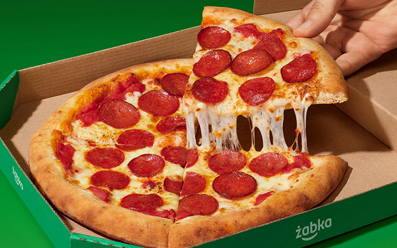 Żabka | Prosto z pieca