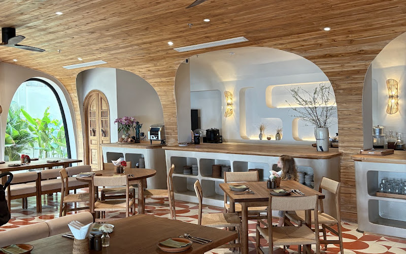 Chibe Café & Dining