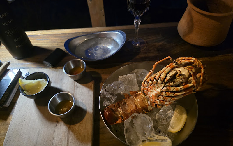 Pirates Bay cafe and wine bar