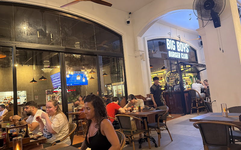 Big Boys' Burger Club - Jungceylon Patong