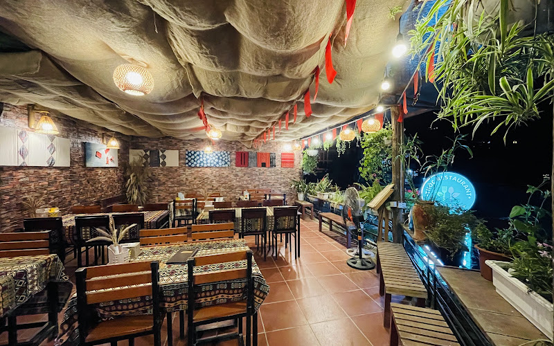 Thoc Restaurant and Vegetarian Options