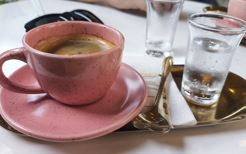 Bolos de Casa Araxá