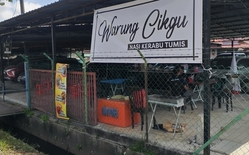Warung Cikgu Nasi Kerabu Tumis