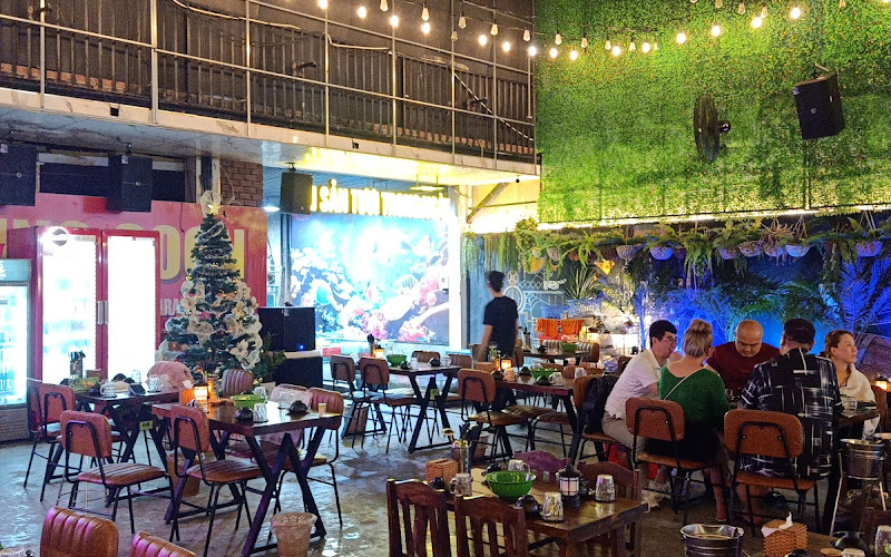 Hải Sản Family (Bé Hạnh) - 다낭 해산물 - 저렴한 해산물 레스토랑 - Seafood restaurant