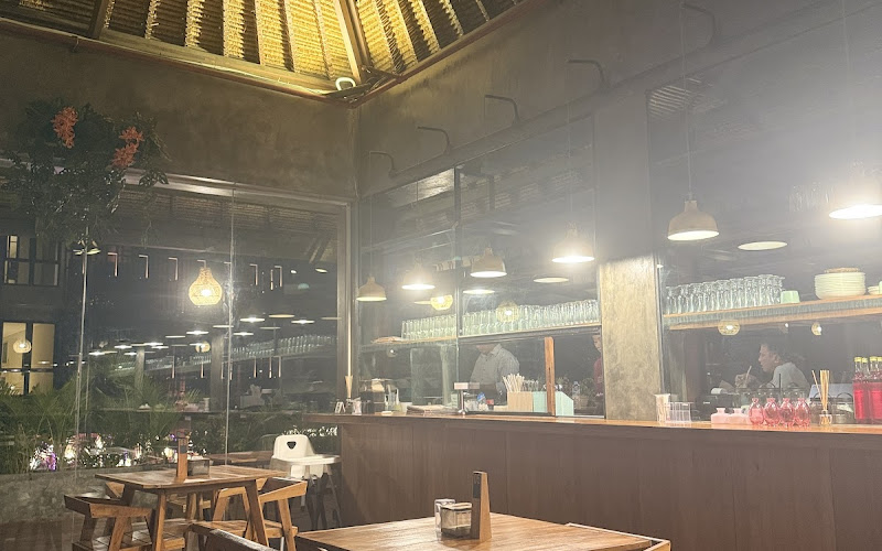 Nasi Tempong Alam Nusantara