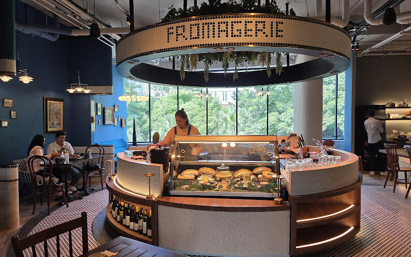 C’est ici.BKK เซอีซิ