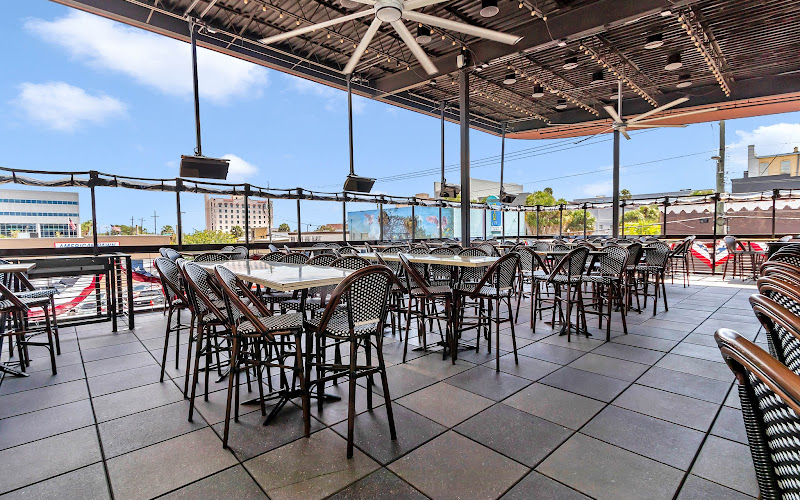 District Bar and Kitchen