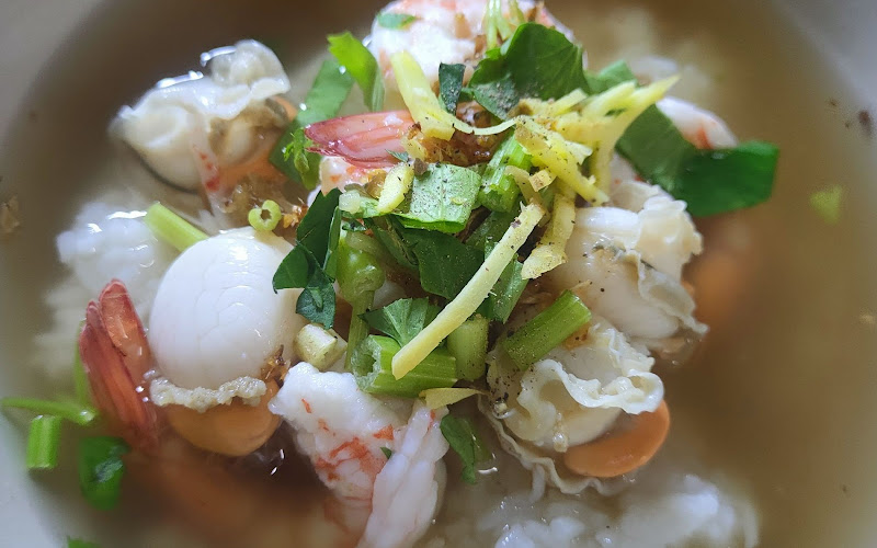 ข้าวต้มปลาครัวบ้านเตย