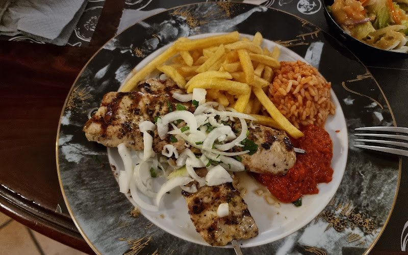 Bei Linos im Lindenstübchen