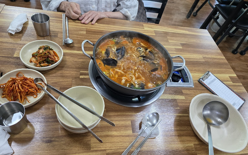 보영이네해물칼국수만천리점