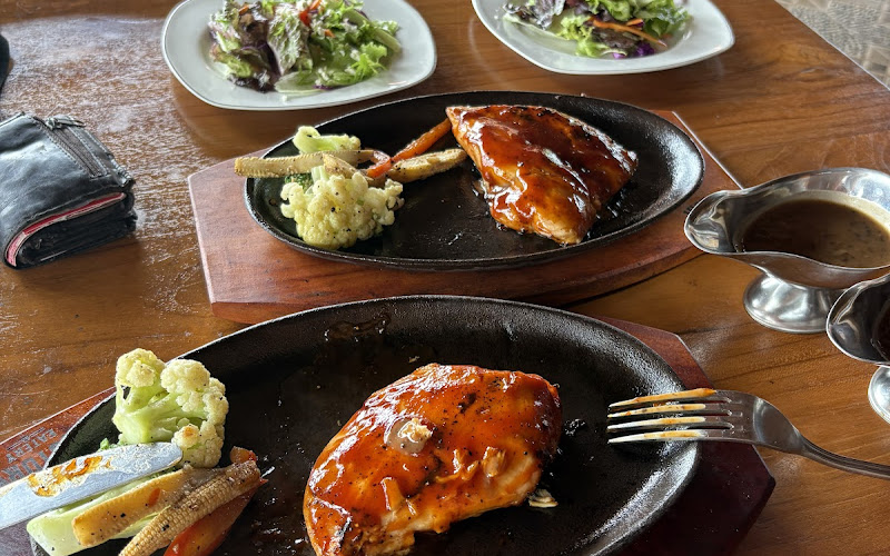 Victory Eatery GRILLHOUSE