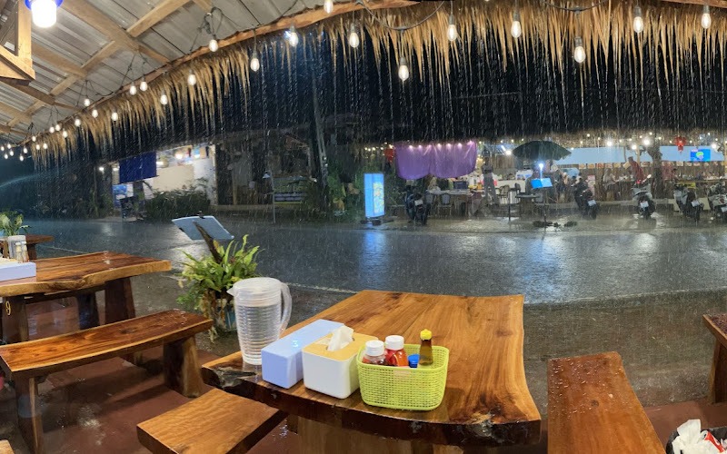 SONG PHI NONG ร้านอาหารสองพี่น้อง