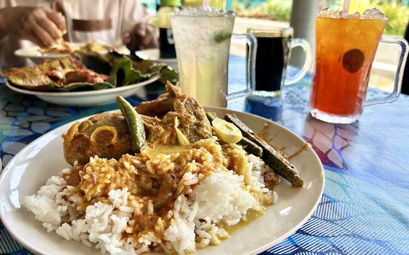 Asam Pedas Aminah Hassan Restaurant, Pontian, Johore.