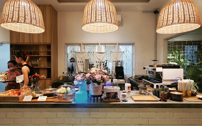 SAMA Restaurant & Café Dining