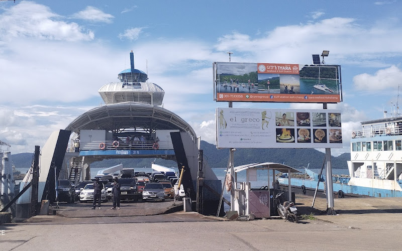 Koh Chang Ferry (Aow Thammachat)