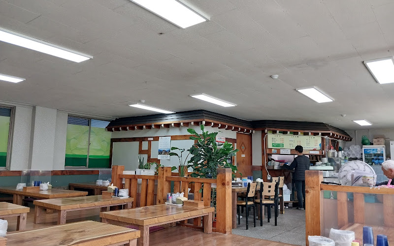 홍천뚝배기식당