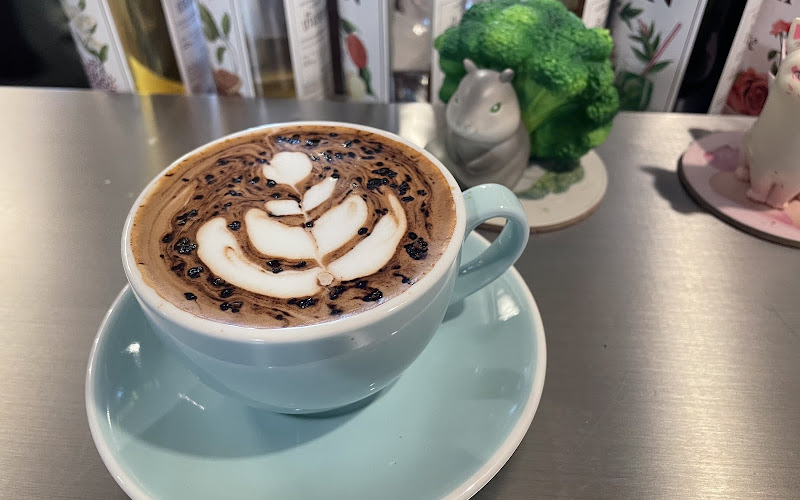 คาเฟ่ของมาริษา Marisa's cafe (specialty coffee / croissant / cake / artisan bread)