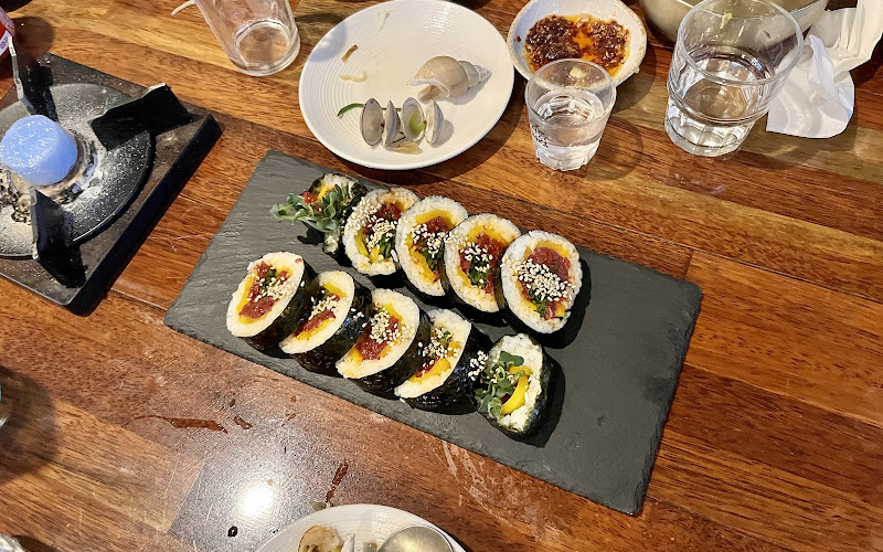 윤복희 한식주점