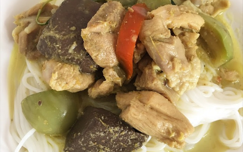 ร้านขนมจีนเจ้ม่วย