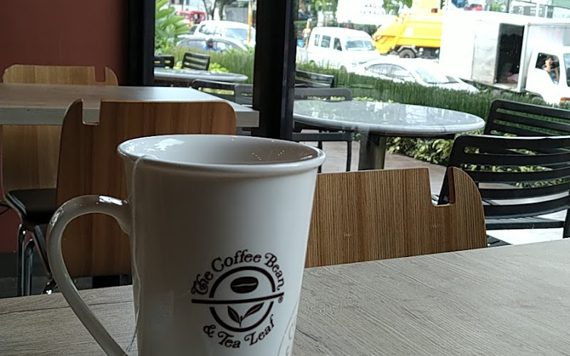 The Coffee Bean & Tea Leaf