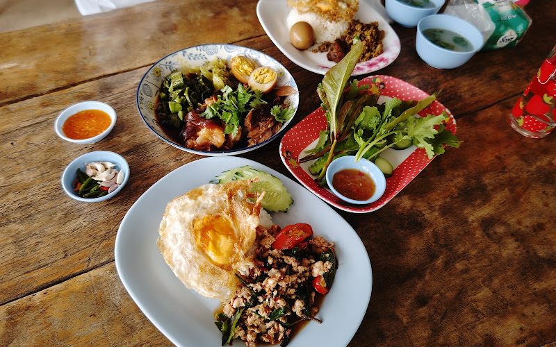 ครัวลุงรงค์เขาใหญ่ (อาหารใต้และอิสาน)