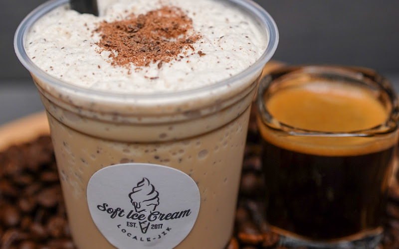 Locale JZK Soft Cream & More (ロケール定山渓)