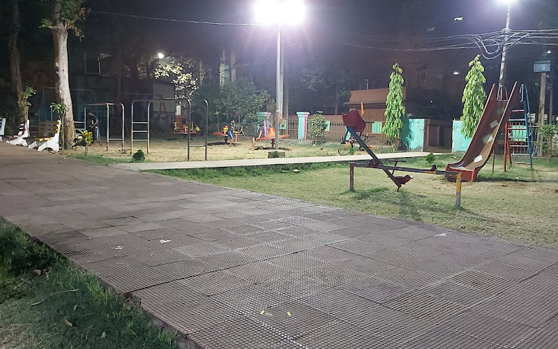 アダッシュ・パーク