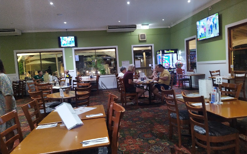 West End Hotel Townsville