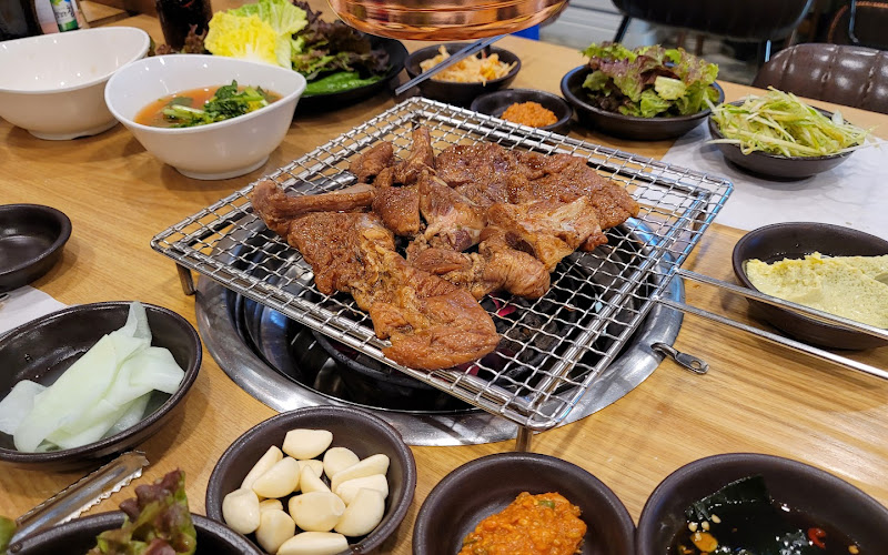 명동돼지한마리