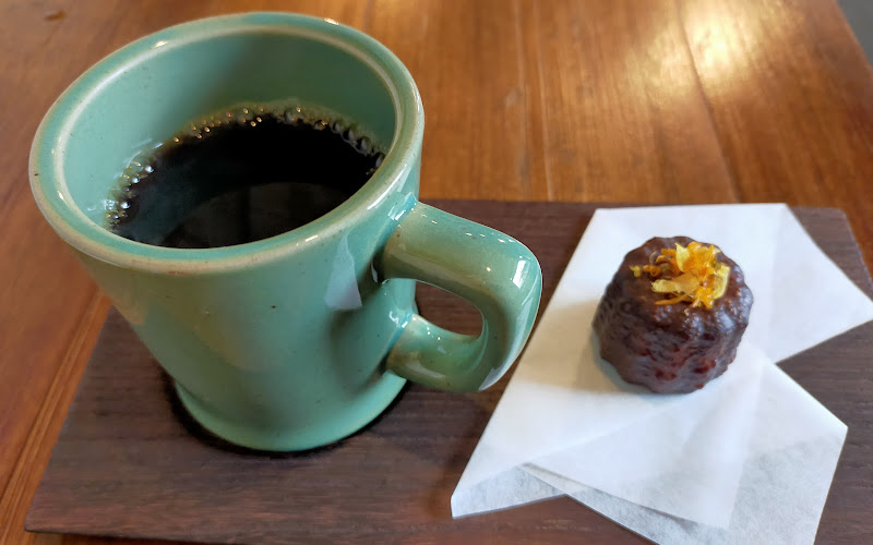 Mayano Canelé