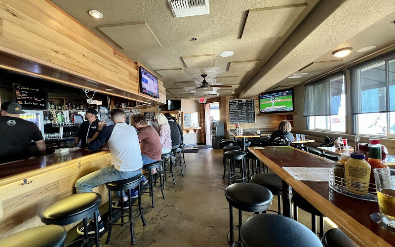 Dini's By The Sea