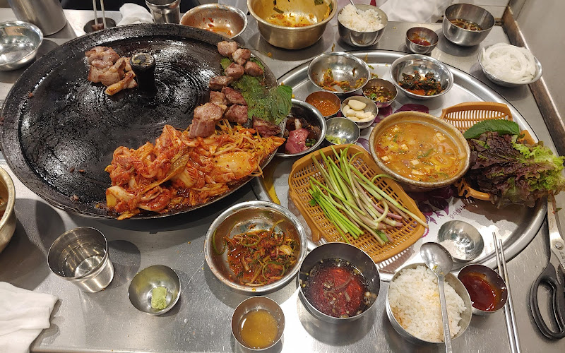 목구멍 사상점 Sasang Moggumung BBQ Restaurant