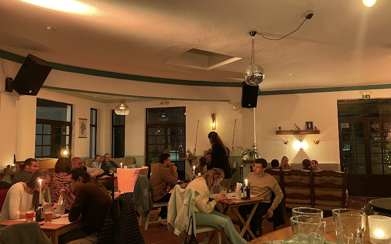 Bar restaurante Three Little Birds