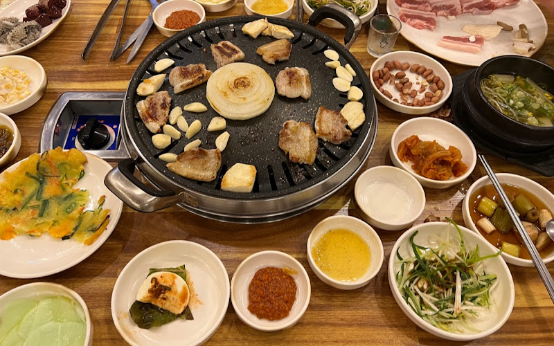 정성식육식당