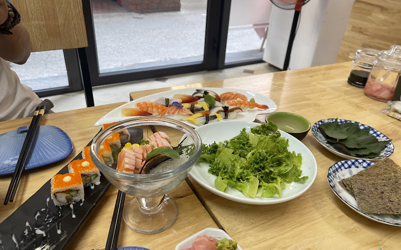 Oishi Sushi(Tiệm đồ ăn Nhật)