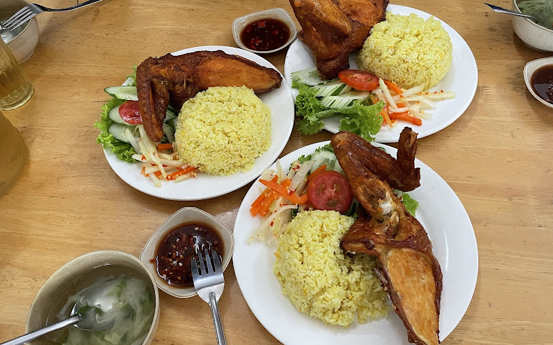 Cơm gà Kiều Hoa