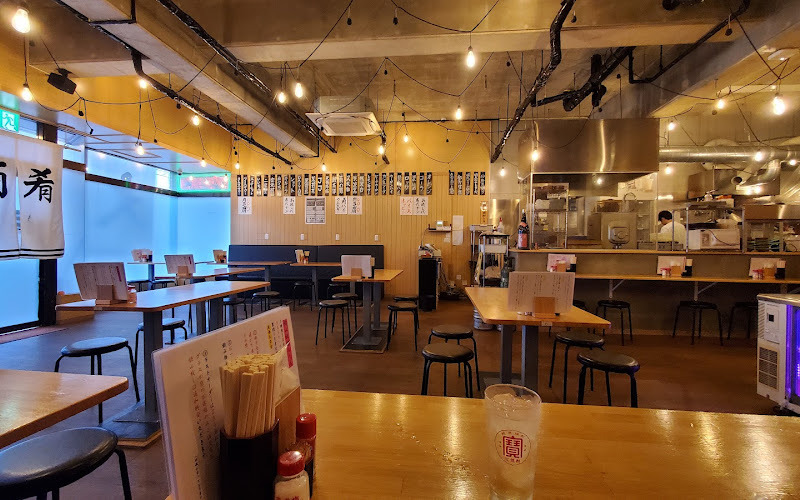 グラウンドヨコ酒場