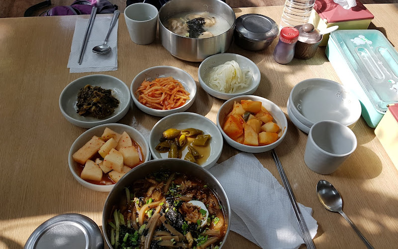 도토리국수집