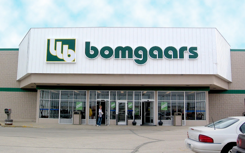 Bomgaars