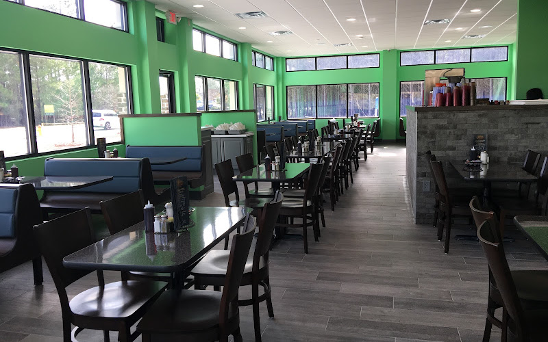 Henry's Restaurant in Pooler