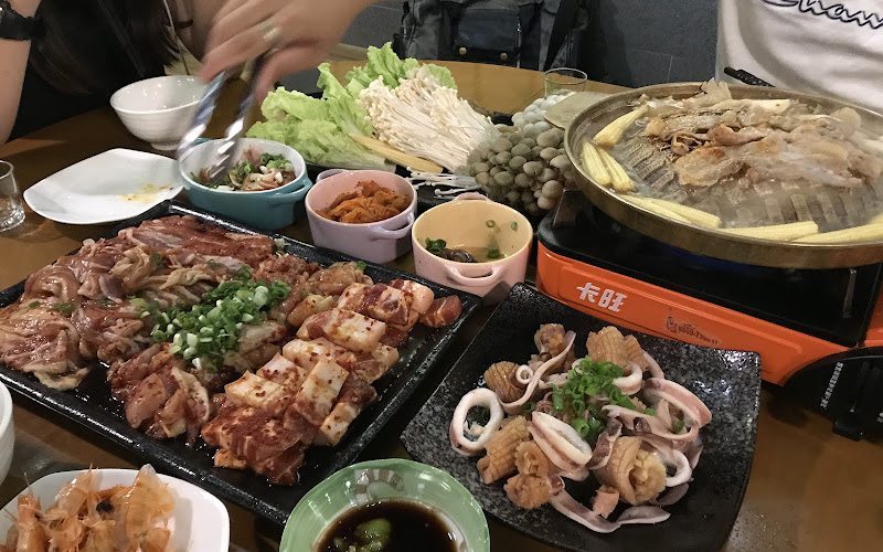 字吉仁商行 (必須提早透過FB粉專預約）