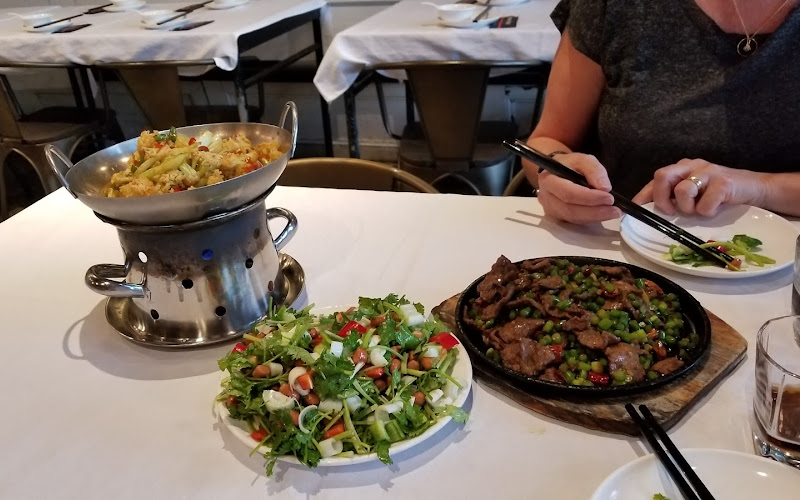 Lake Nanxiangcun Flavor Restaurant