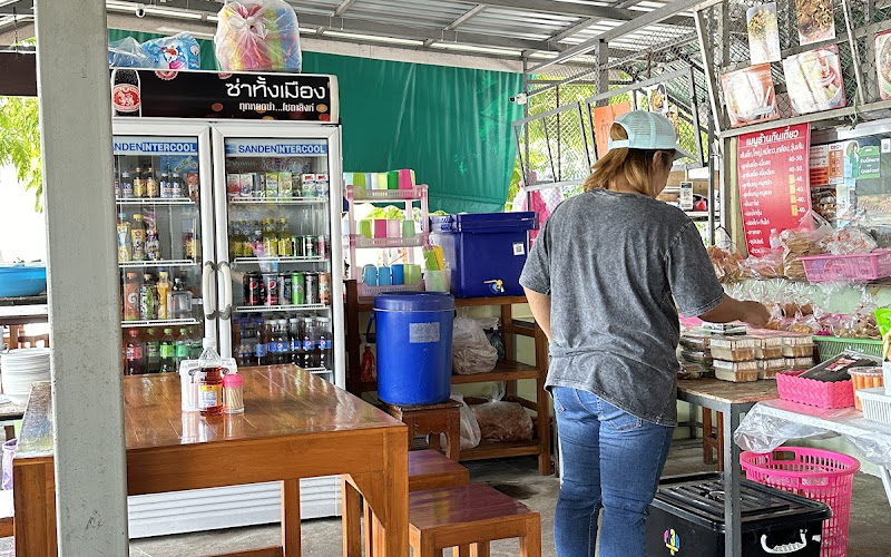 กิ๋นเตี๋ยวที่อำเภอแม่สอด