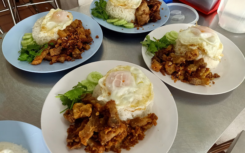 ร้านอาหารอ้วนตามสั่ง